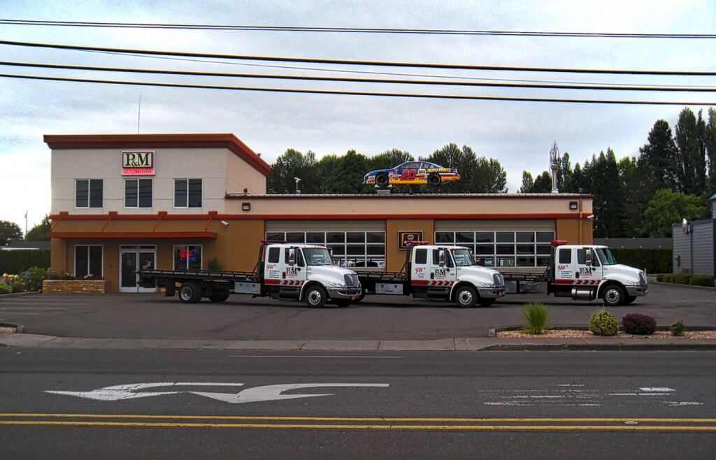 P&M Automotive Salem Oregon Flatbed Towing PM Automotive